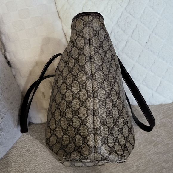 GUCCI GG Supreme Monogram MM Zippered Tote Bag... Authentic!! - Picture 5 of 16